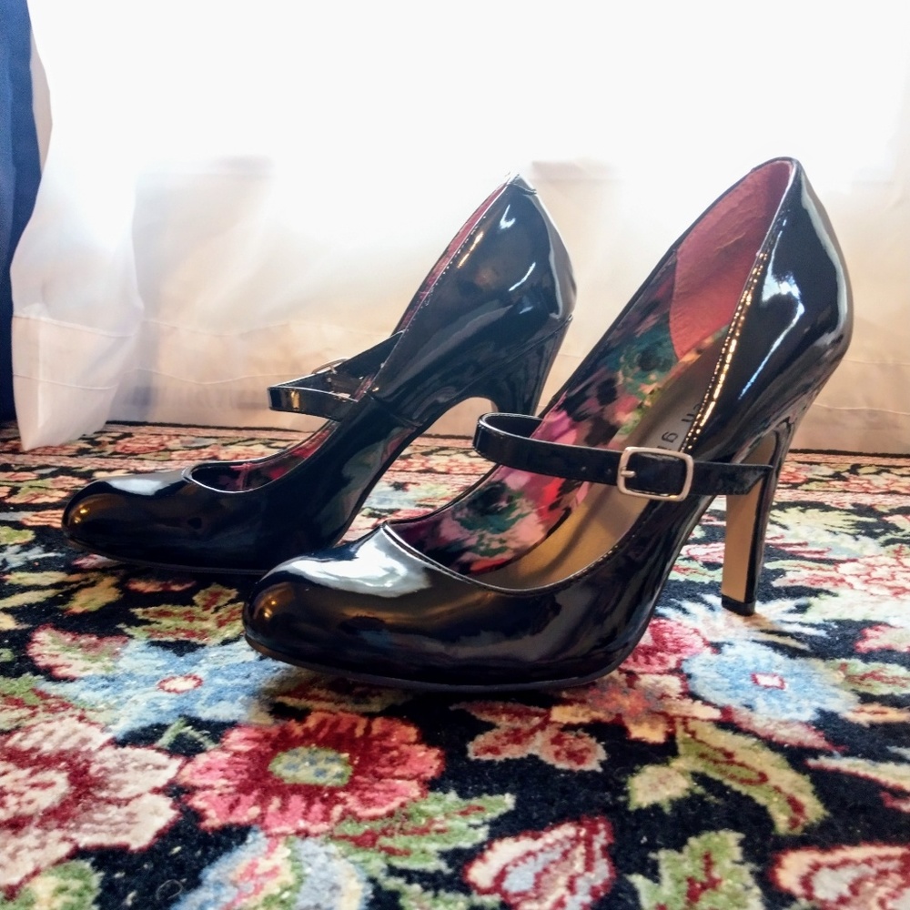 Madden Girl black heels
